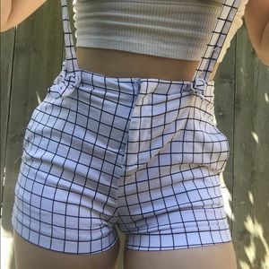 CHECKERED SUSPENDER SHORTS